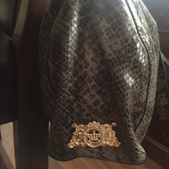 Juicy Couture - Picture 3 of 4