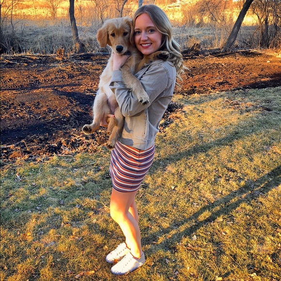 Meet your Posher, Kelsey - Picture 2 of 4