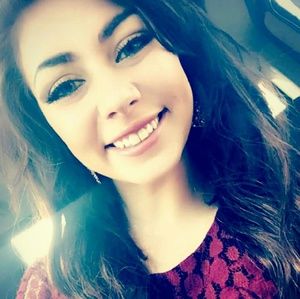Meet your Posher, Kennadie
