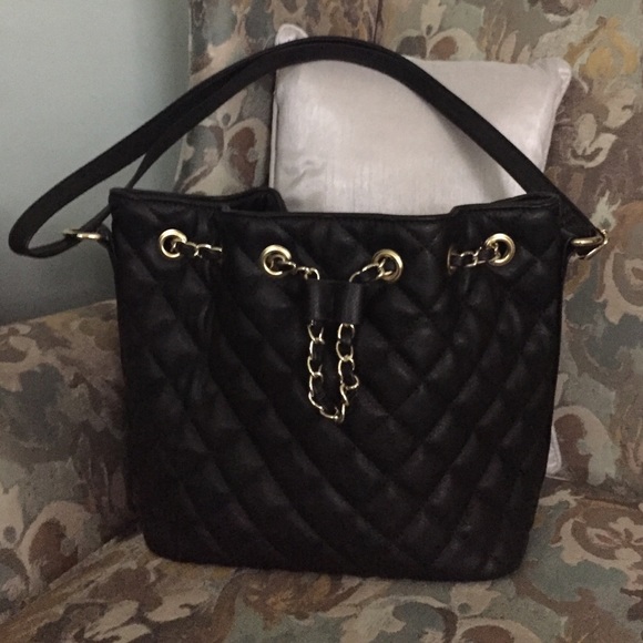 NWOT, Bucket Shoulder Bag