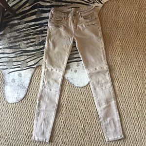 Zara buff colored cargo skinny jeans. Worn once!