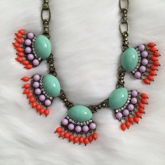 "Mollie" Necklace || Mint Fan Fringe Statement - Picture 2 of 6