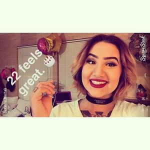 Meet your Posher, Roxanne