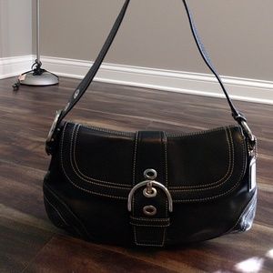 Coach AUTHENTIC M0778-F10910 Black Shoulder Purse