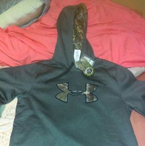Under Armour Hoodie