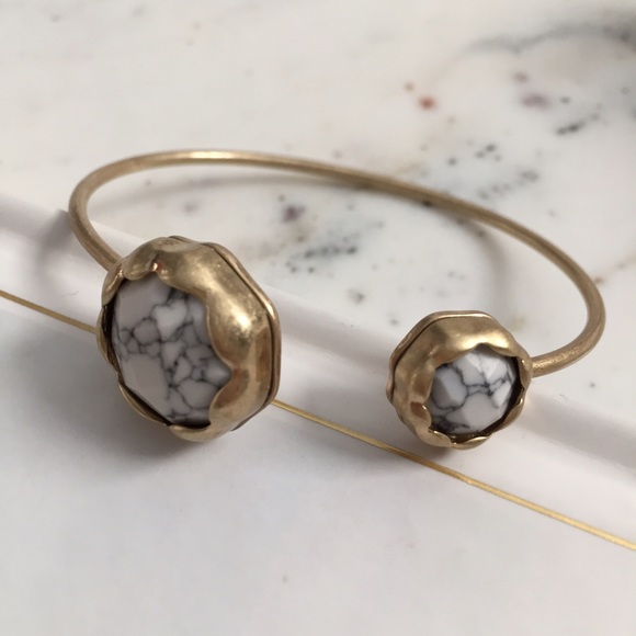 "Stella" Bracelet || White & Gold Marble Cuff - Picture 3 of 7