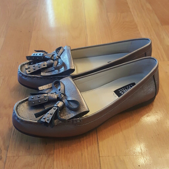 Jones New York flats