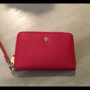 Tory Burch Wristlet Wallet in Red