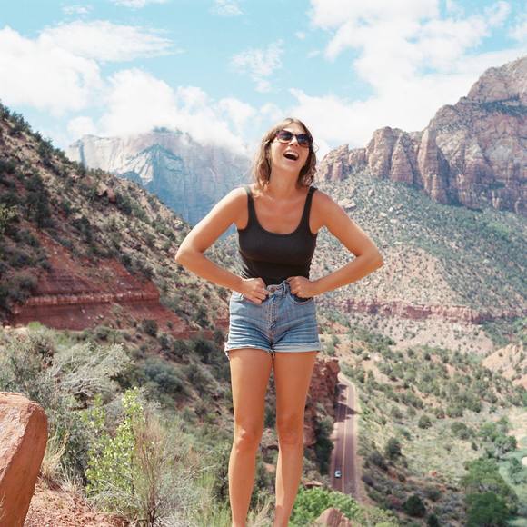 Meet your Posher, Lyndsey - Picture 1 of 1