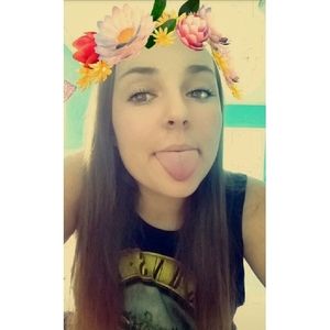 Meet your Posher, Kassi