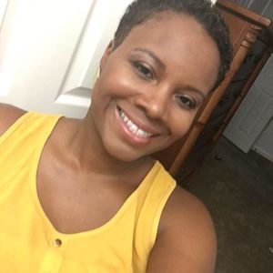 Meet your Posher, Dione