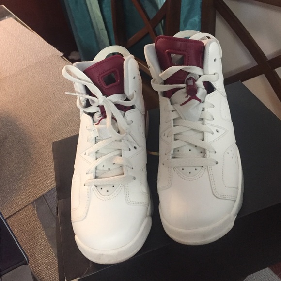 Air Jordan Maroon 6