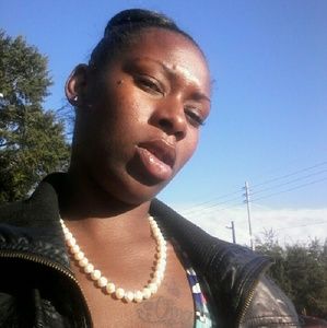 Meet your Posher, Tanica