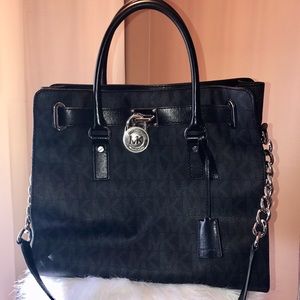 ⬇️ Reduced ‼️ Michael Kors Large Monogram Tote