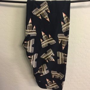 LuLaRoe- HTF unicorn castle leggings!