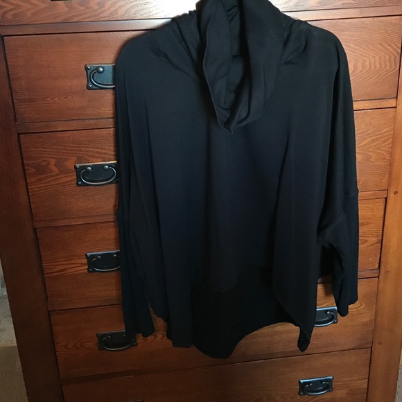 Black batwing sweatshirt with cowl neck. Size XL