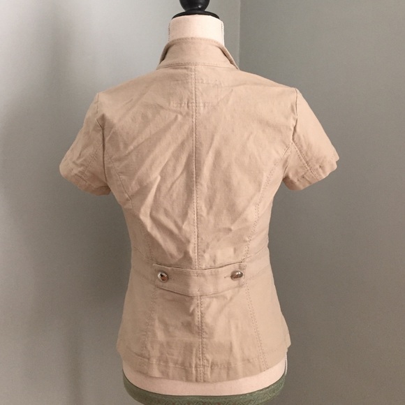 White House Black Market Short Sleeve Jacket - Picture 2 of 3
