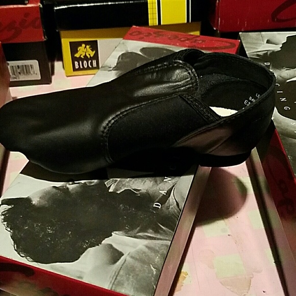 Capezio jazz shoe