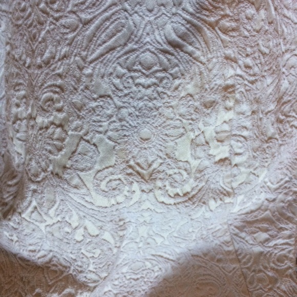 White mini dress embroidered - Picture 3 of 4