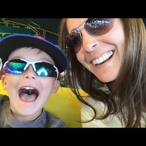 Meet your Posher, Janelle