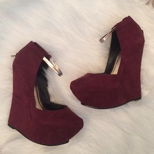 Wine faux suede wedges