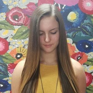 Meet your Posher, Elise