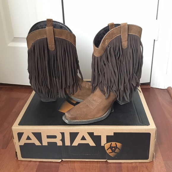 Ariat fringe boots!