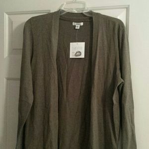 Cardigan sweater