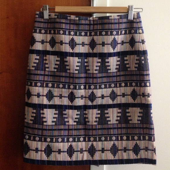 Ann Taylor embroidered pencil skirt