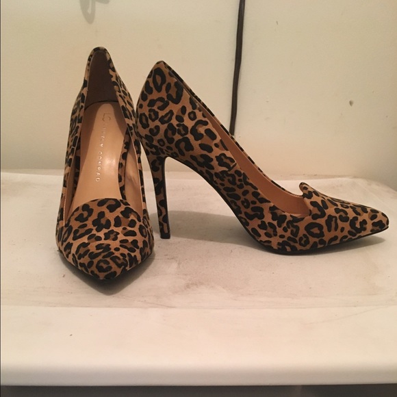Lauren Conrad 7.5 Leopard heels