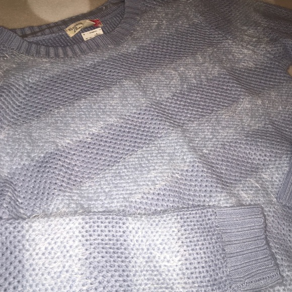 🎁NWT Blossom Clover Cozy Crew Neck Sweater S - Picture 3 of 4