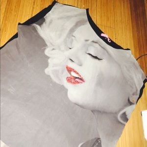 Silky Marilyn Monroe Top💋