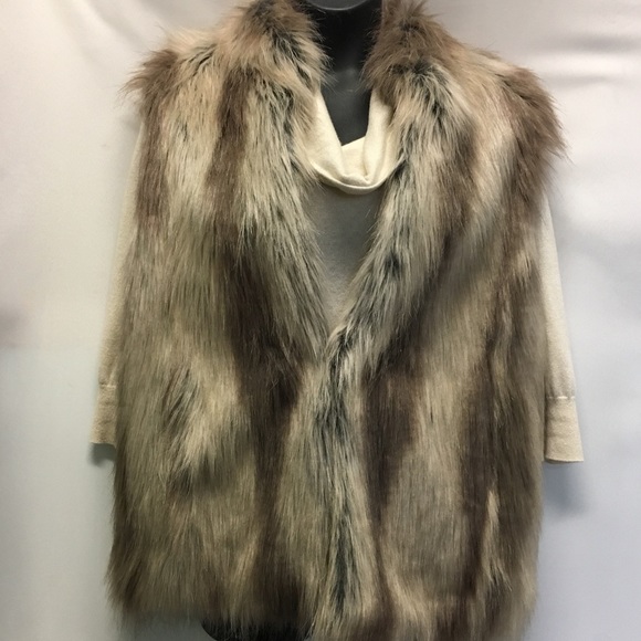 SOLD* Donna Slayers furry vest - Picture 2 of 4