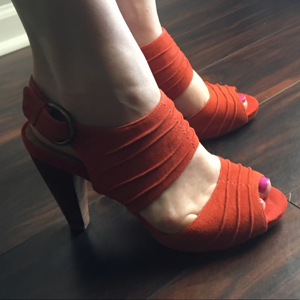 Nine West orange suede heels. Size 7.5