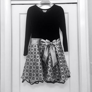 Child's dress. Black and silver. Bonnie Jean.