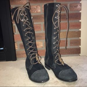Olukai Kaila Boots, all black