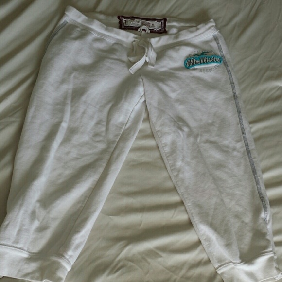 HOLLISTER women's size medium sweatpant capri