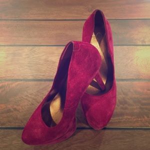 Suede Jessica Simpson Cranberry sexy heels!