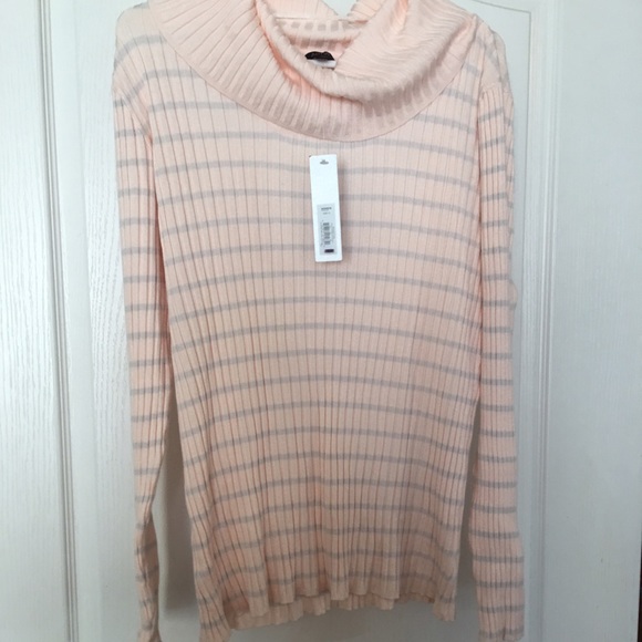 APT 9 Sweater