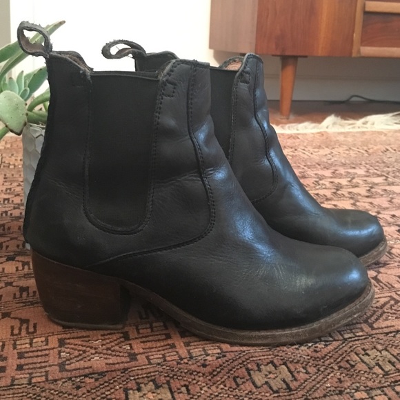 Sutro booties