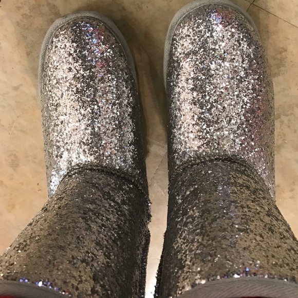 Silver Bear Paw winter boots