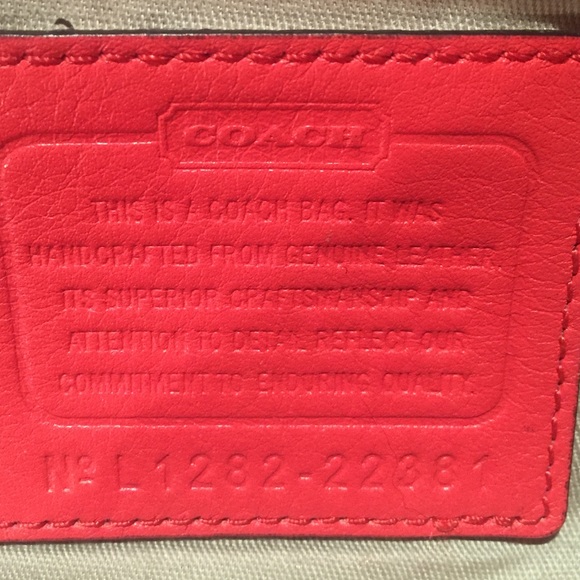 Coral coach purse and wallet - Picture 4 of 4