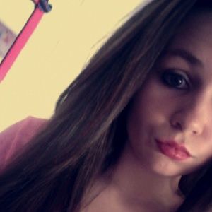 Meet your Posher, Karissa