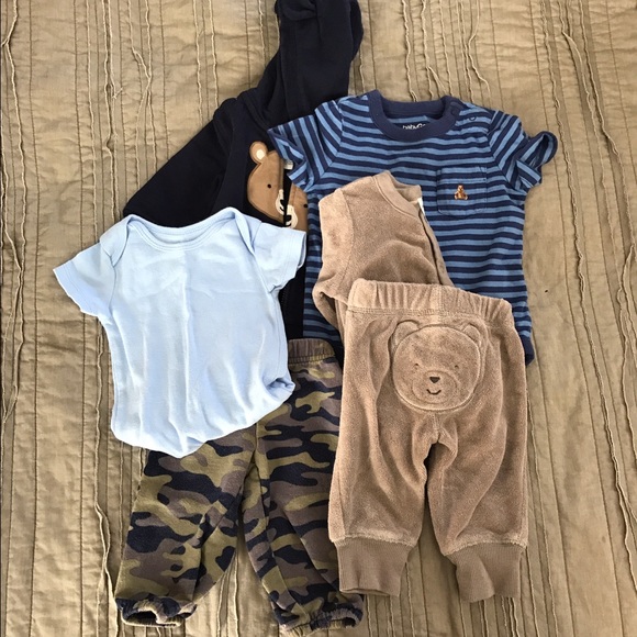 Baby boy lot- 3-6 m. 2 onesies, 2 pants, 2 sweater