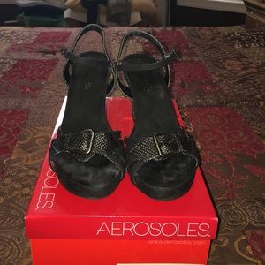 Plush Around black wedges