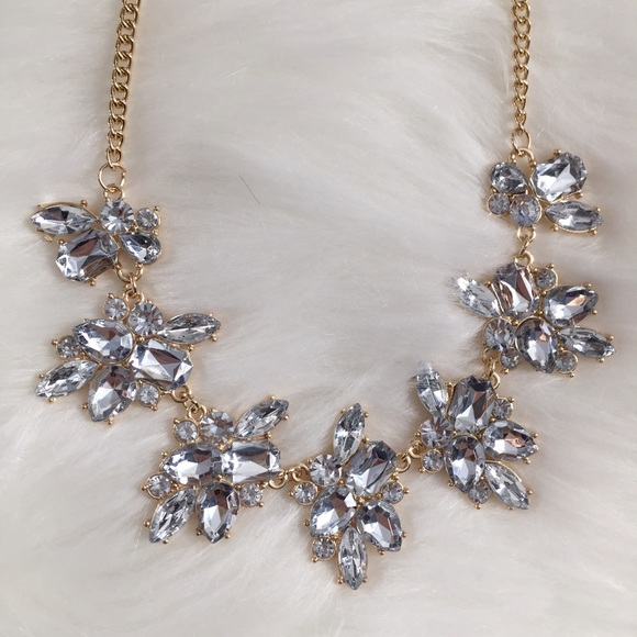 "Anya" Necklace || Clear Crystal Statement - Picture 2 of 6