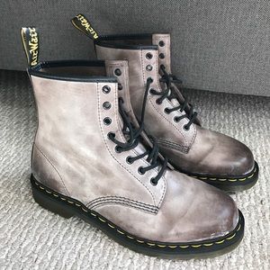 NWOT Unisex Dr Martens Creta Lace Boot US 11