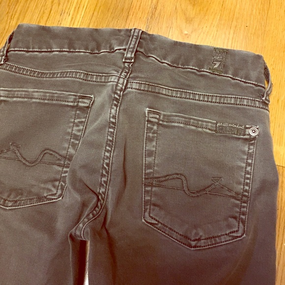 7 For All Mankind army green skinny jeans sz 24🎉
