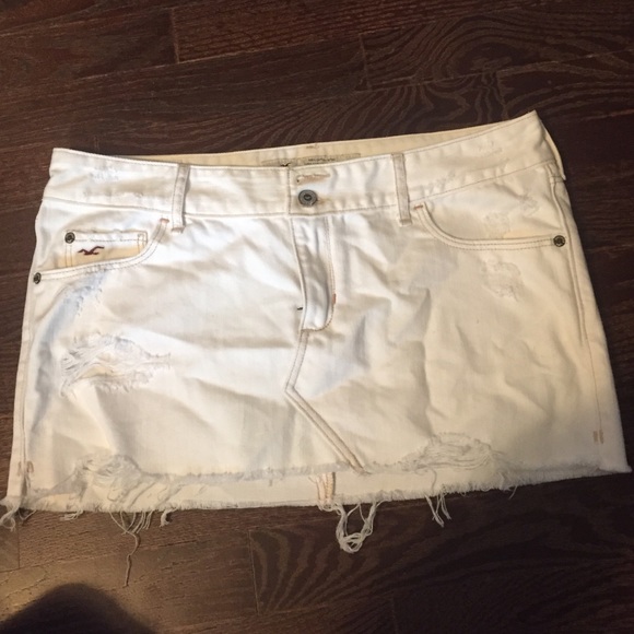 White ripped style skirt, size 7