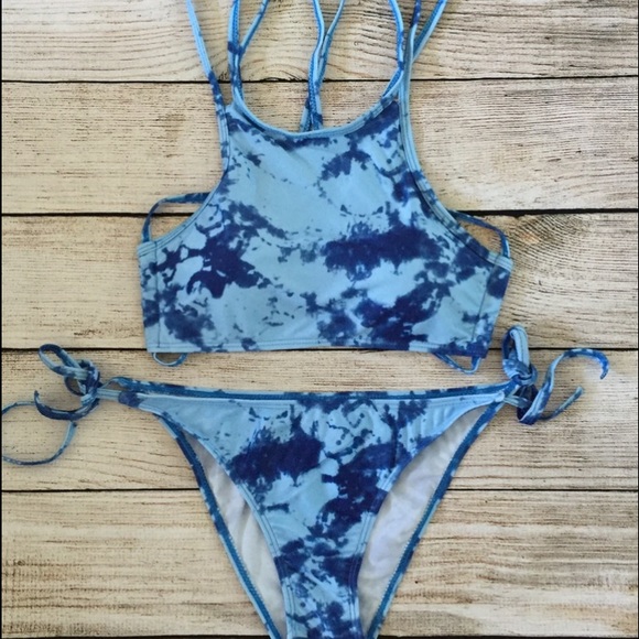 Blue bikini set - Picture 2 of 3